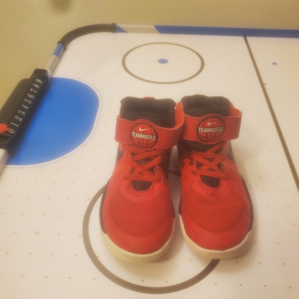 Used kids nike